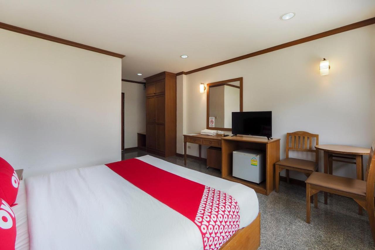 Oyo 859 Golden Land Hotel Chiang Rai Exterior photo