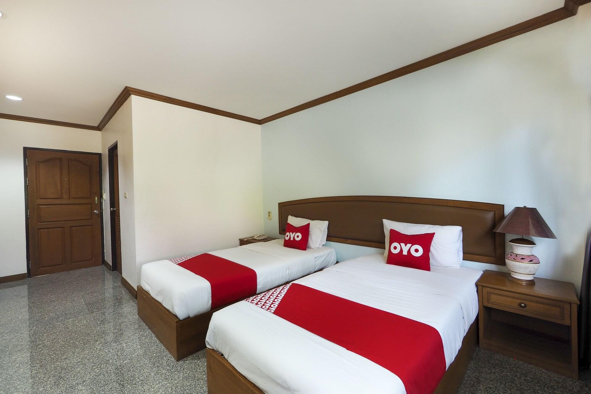 Oyo 859 Golden Land Hotel Chiang Rai Exterior photo