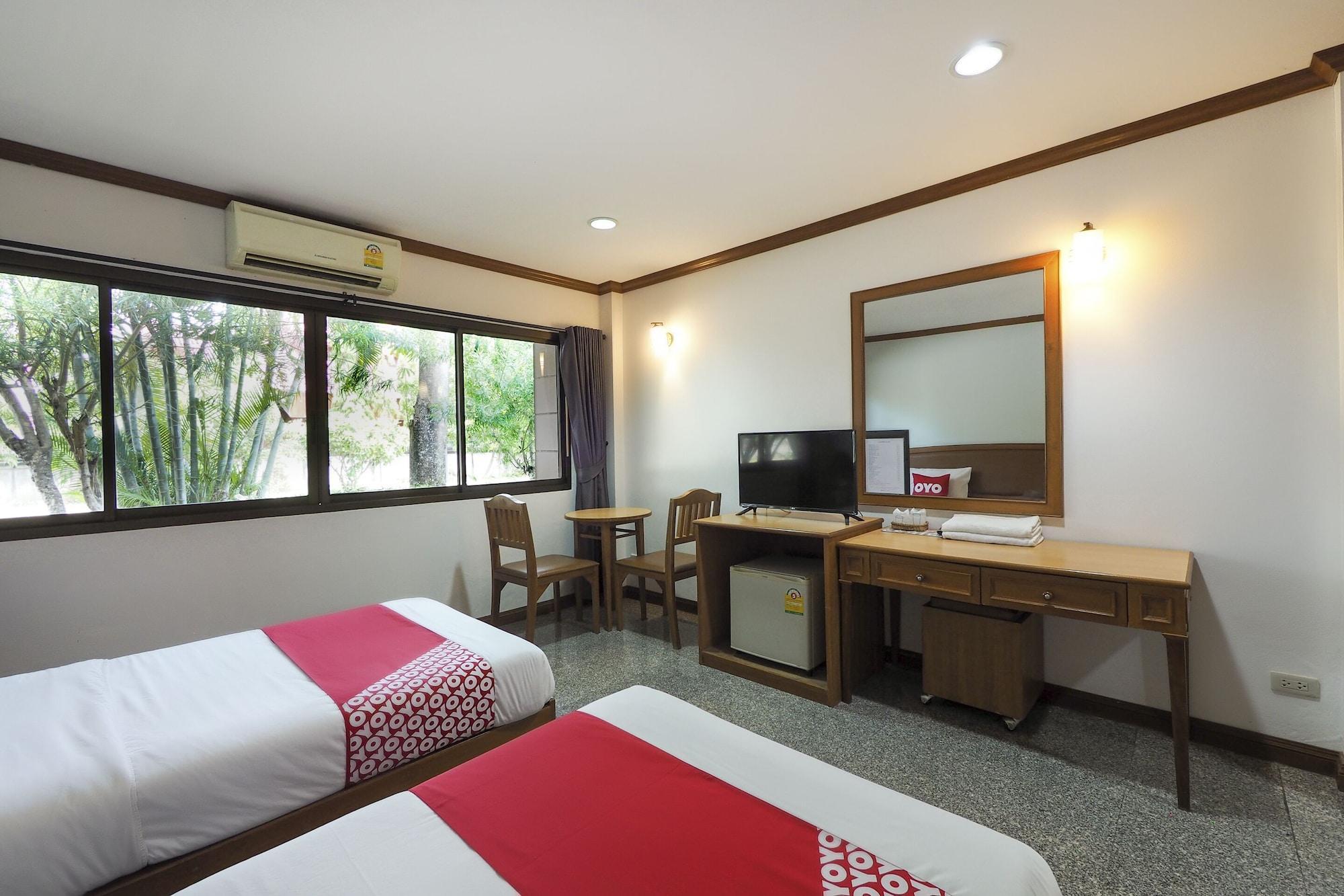 Oyo 859 Golden Land Hotel Chiang Rai Exterior photo