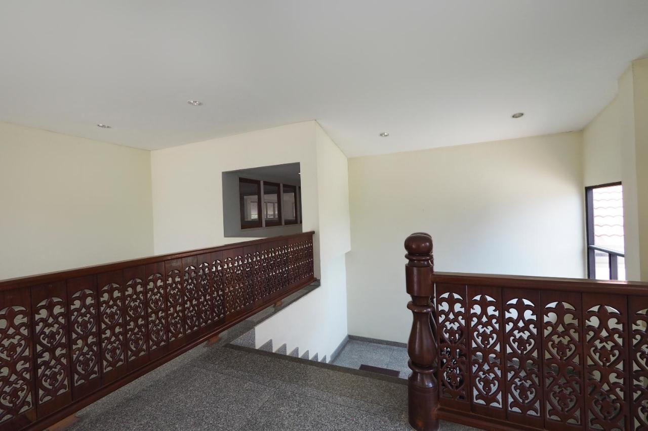 Oyo 859 Golden Land Hotel Chiang Rai Exterior photo
